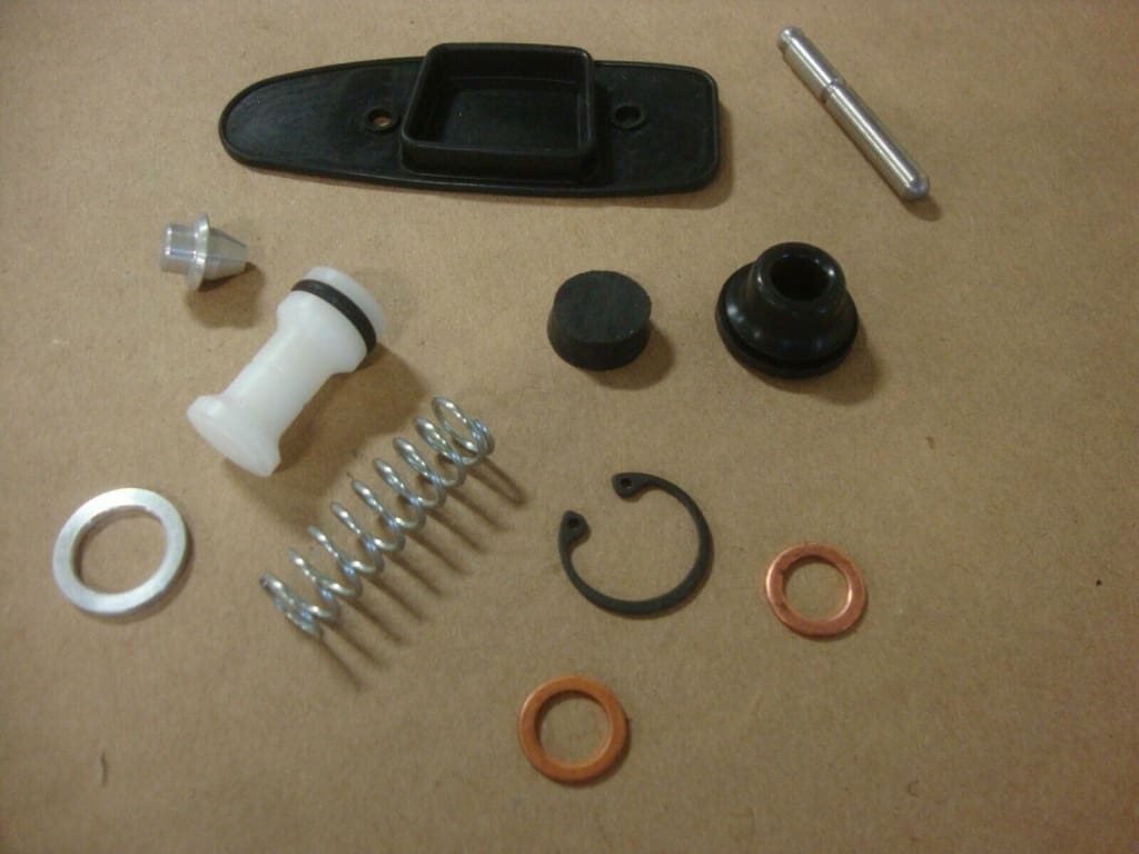 BIG DOG MOTORCYCLES OEM FRONT MASTER CYLINDER REBUILD KIT ALL 2004