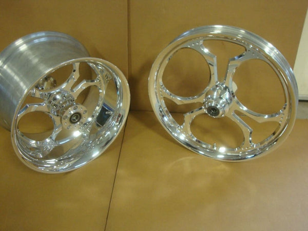 FOR BIG DOG MOTORCYCLES ’08 K-9 POLISHED BILLET WHEEL SET 18