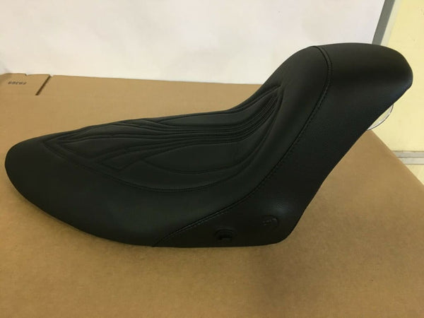 DANNY GRAY FOR BIG DOG MOTORCYCLES AIRHAWK 2004 PITBULL SOLO SEAT - bigdogpartskingpin.com