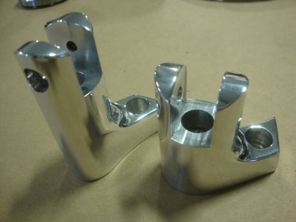 FOR BIG DOG MOTORCYCLES POLISHED PASSENGER PEG CLEVIS SET 