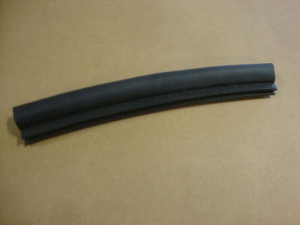 BIG DOG MOTORCYCLES REAR FENDER MOLDING RUBBER CHOPPER 