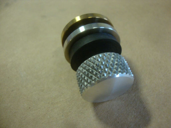 BIG DOG MOTORCYCLES SEAT STUD ASSEMBLY - 03 & EARLIER MODELS - KNURLED EDGE - MASTIFF, PITBULL - bigdogpartskingpin.com